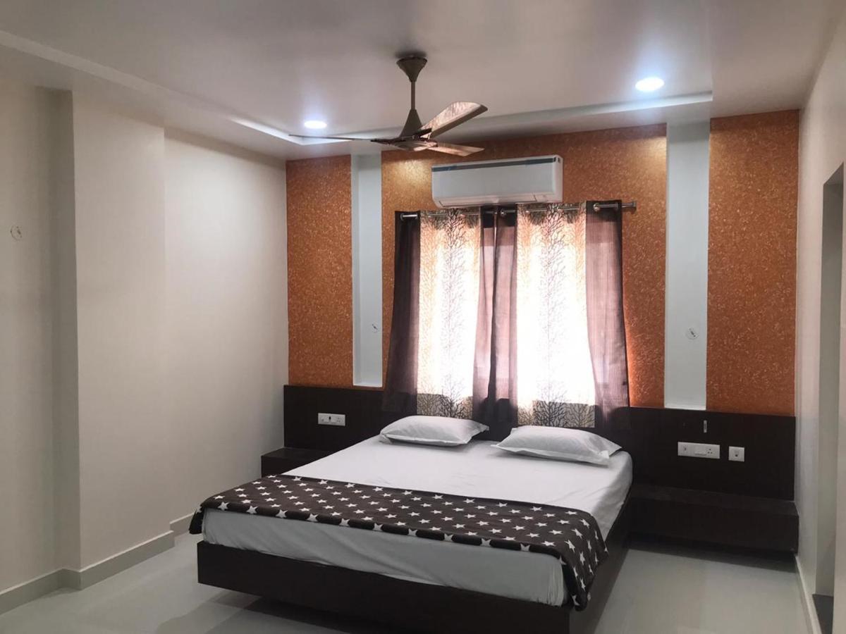 מלון Eluru Sri Krishna Residency מראה חיצוני תמונה