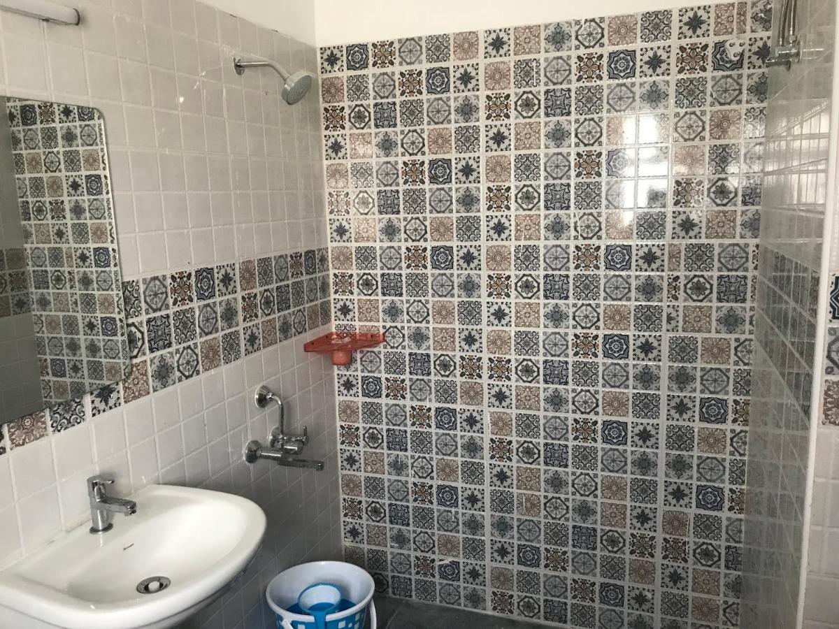 מלון Eluru Sri Krishna Residency מראה חיצוני תמונה