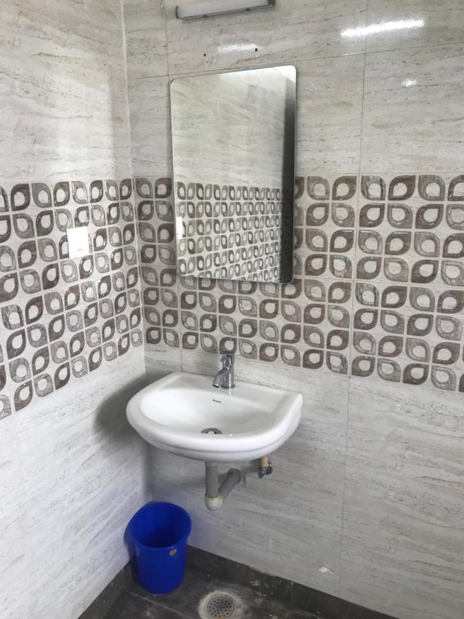 מלון Eluru Sri Krishna Residency מראה חיצוני תמונה